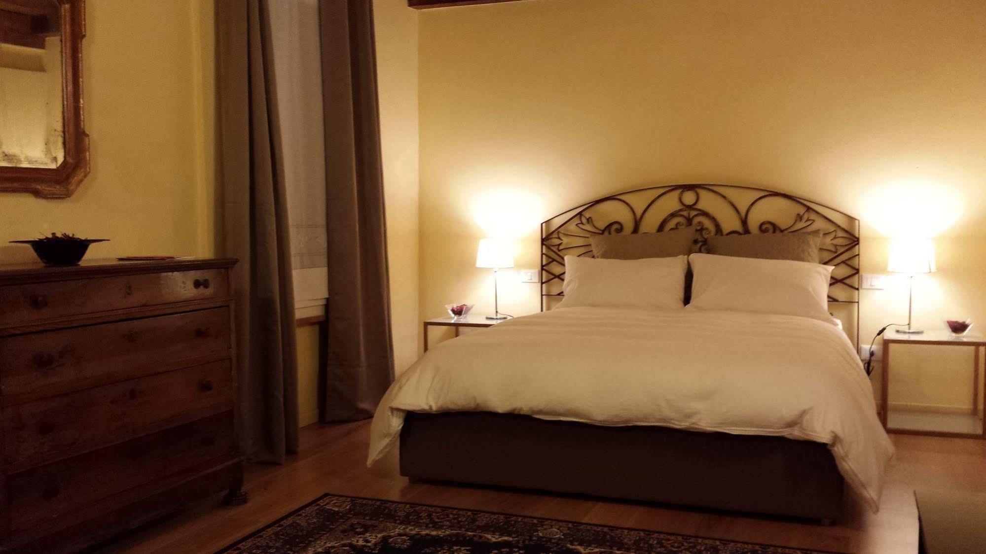 B&B Le Stanze Del Belriguardo Voghiera ภายนอก รูปภาพ
