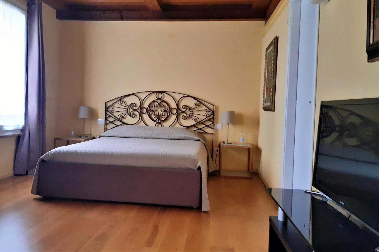 B&B Le Stanze Del Belriguardo Voghiera ภายนอก รูปภาพ