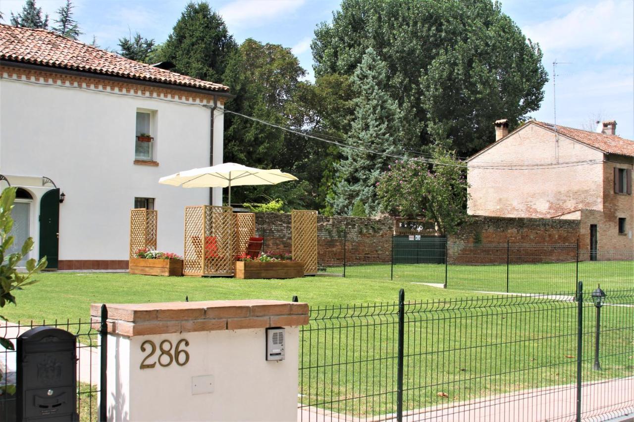 B&B Le Stanze Del Belriguardo Voghiera ภายนอก รูปภาพ